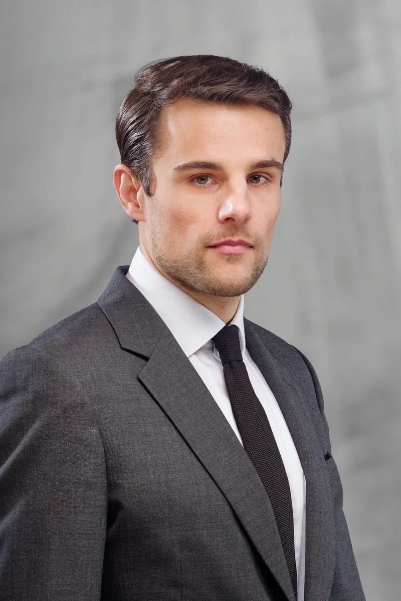 Valentin Steiner 1600x2400